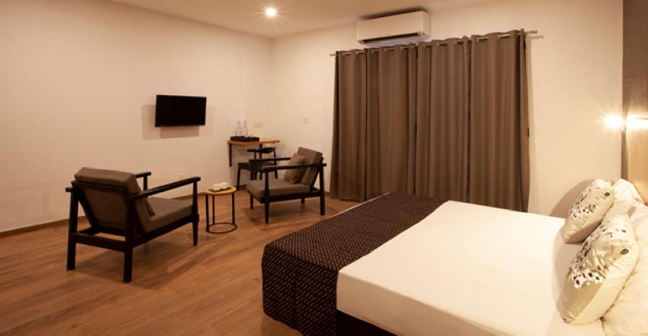 Hotel Panchvati Comforts バンガロール エクステリア 写真