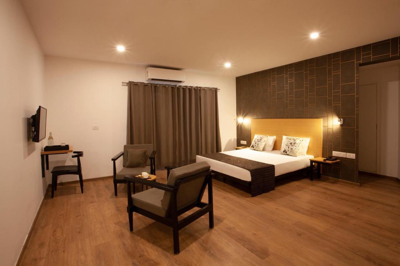Hotel Panchvati Comforts バンガロール エクステリア 写真